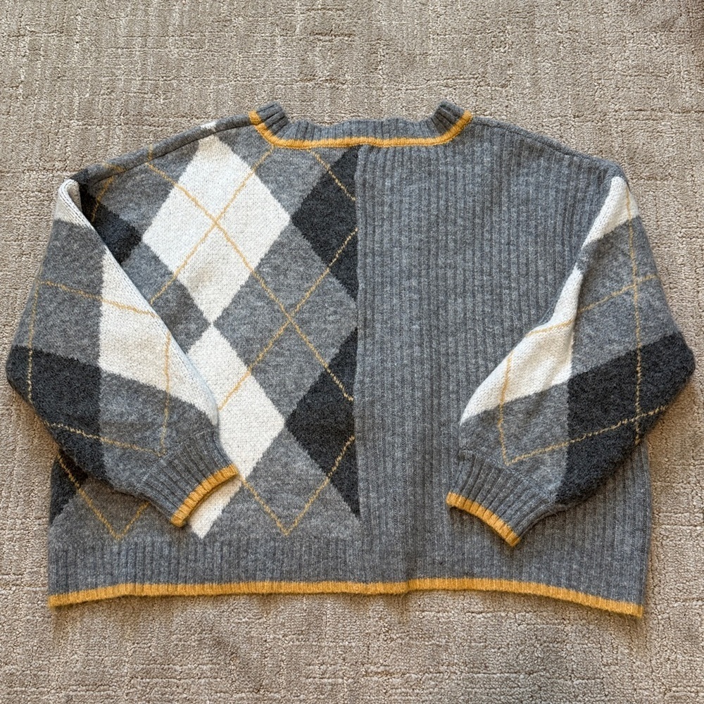 Pol gray/gold pullover plaid sweater sz S - Picture 5 of 5